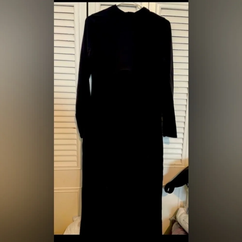 Skims long sleeve corset maxi dress.